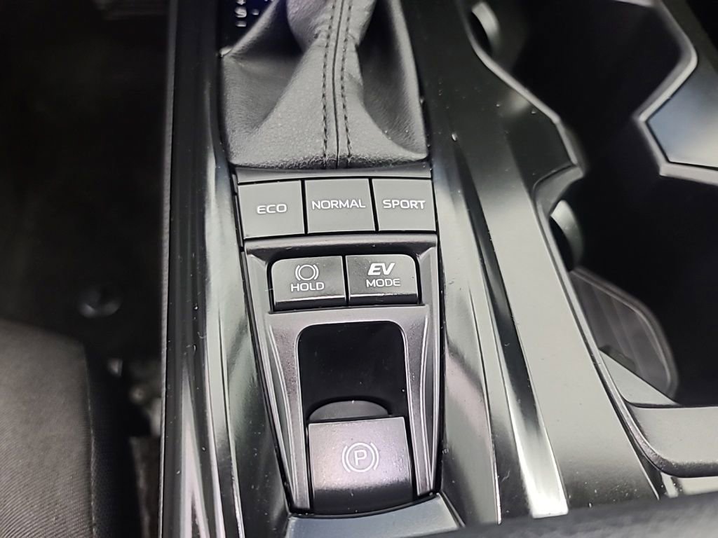 Used 2026 Toyota Camry LE FWD image 35