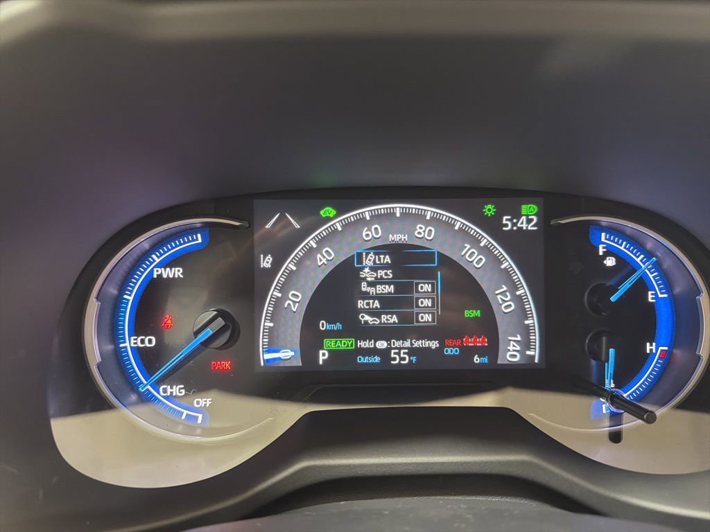 Used 2025 Toyota RAV4 XLE image 25