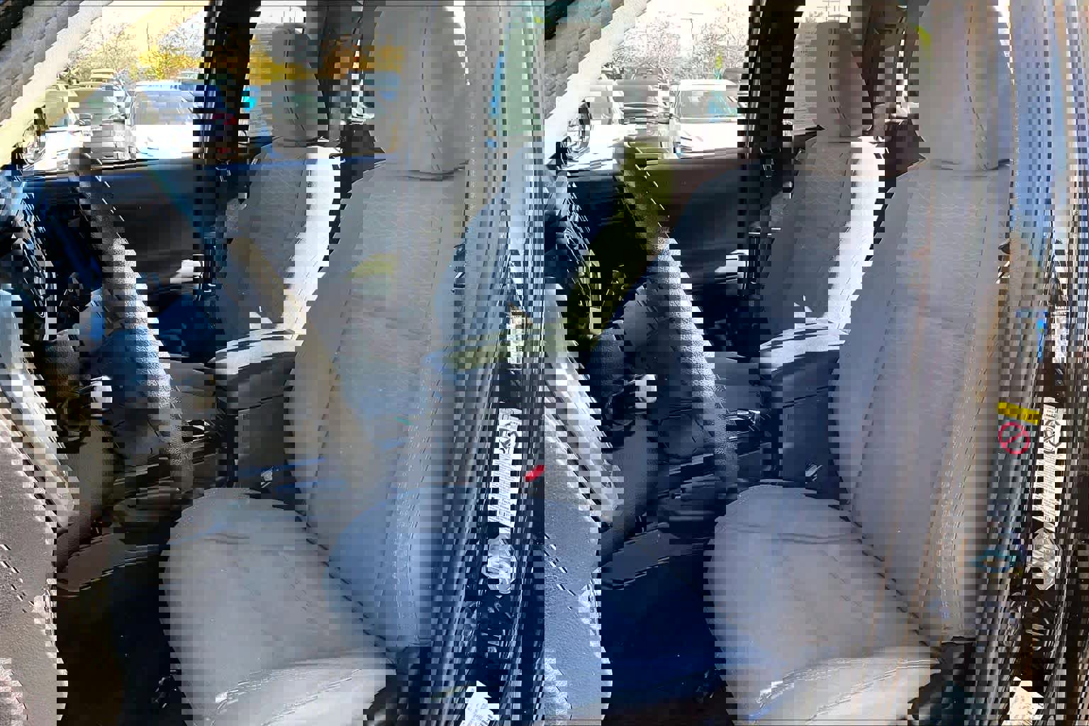 Certified 2018 Toyota Tacoma SR w/ SR Convenience Package image 7