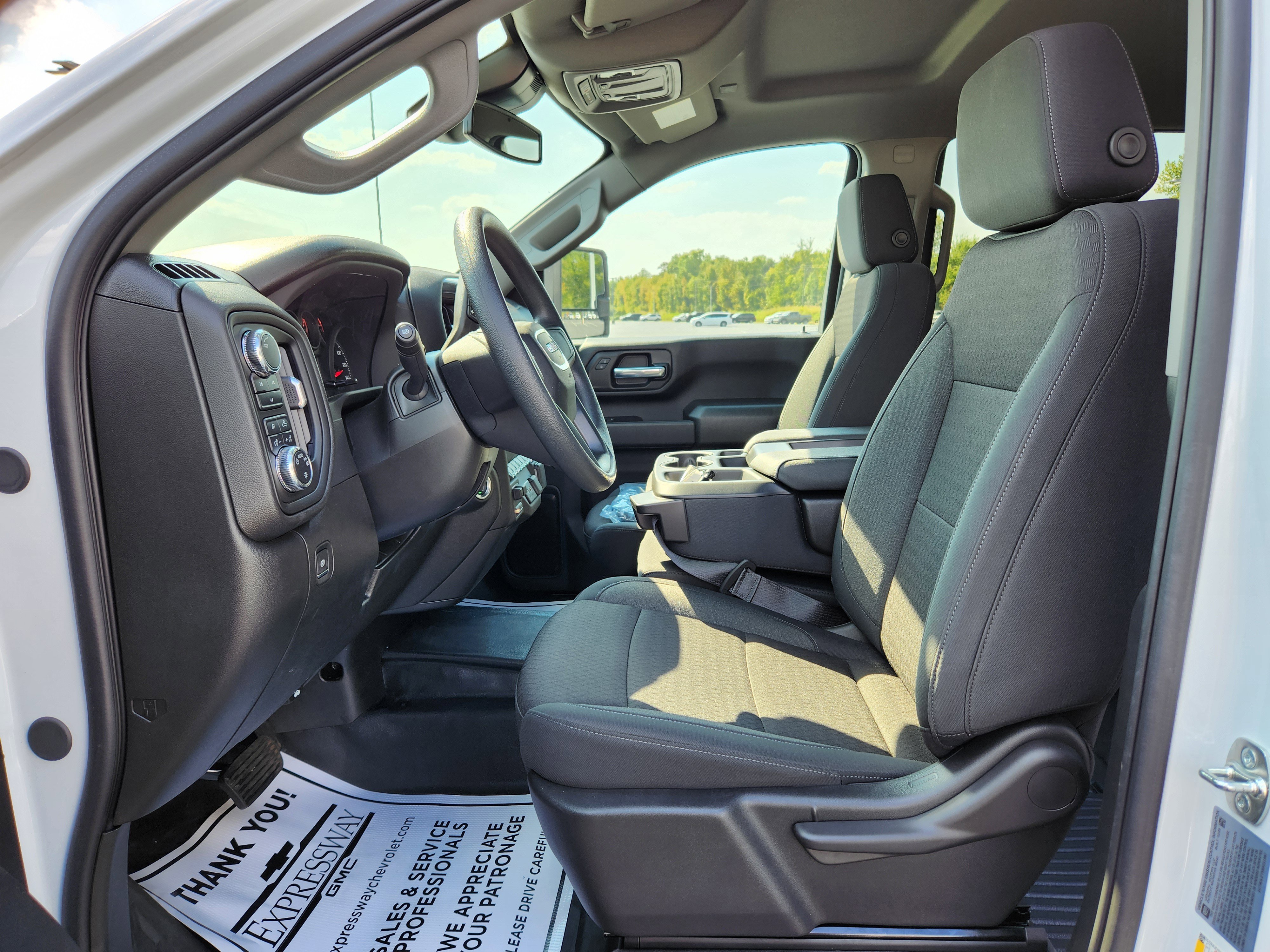 New 2025 GMC Sierra 2500 Pro image 8