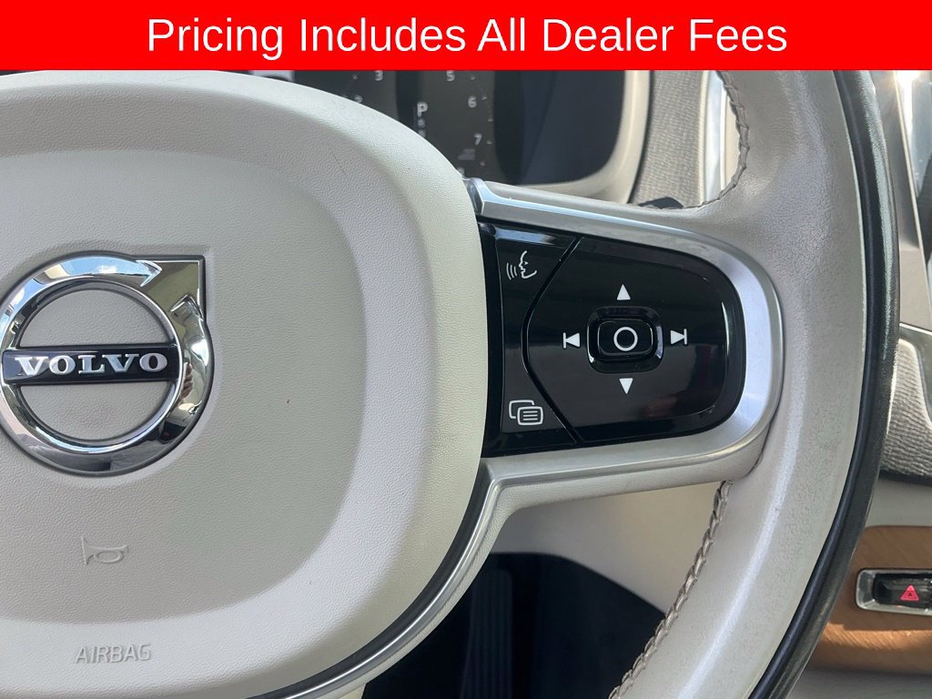 Used 2022 Volvo XC90 T6 Momentum AWD/4WD image 14