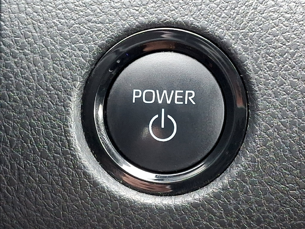 Used 2025 Toyota Camry LE FWD image 22