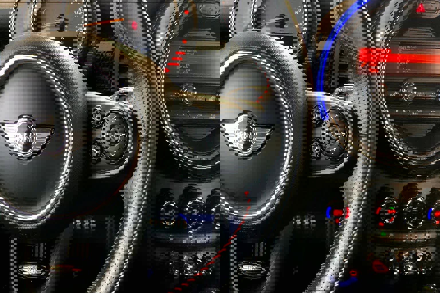 Used 2015 MINI Cooper S image 25