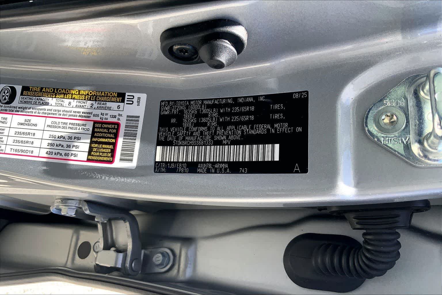 Used 2025 Toyota Highlander XLE AWD/4WD image 20