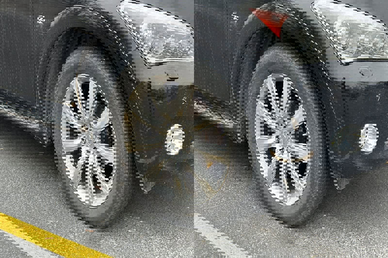 Used 2014 INFINITI QX80 4WD w/ Deluxe Touring Package image 6