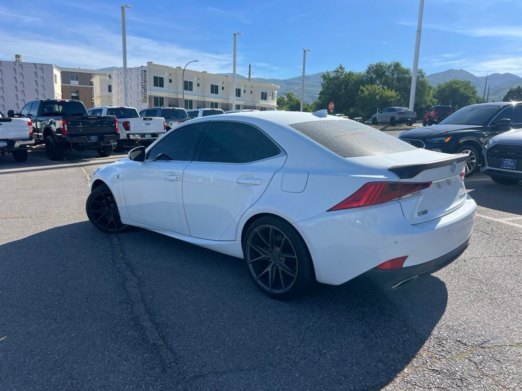 Used 2020 Lexus IS 300 F Sport w/ F Sport Package RWD image 9
