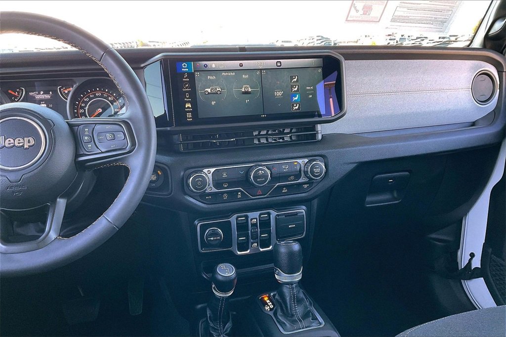 Used 2024 Jeep Wrangler Sport S image 6