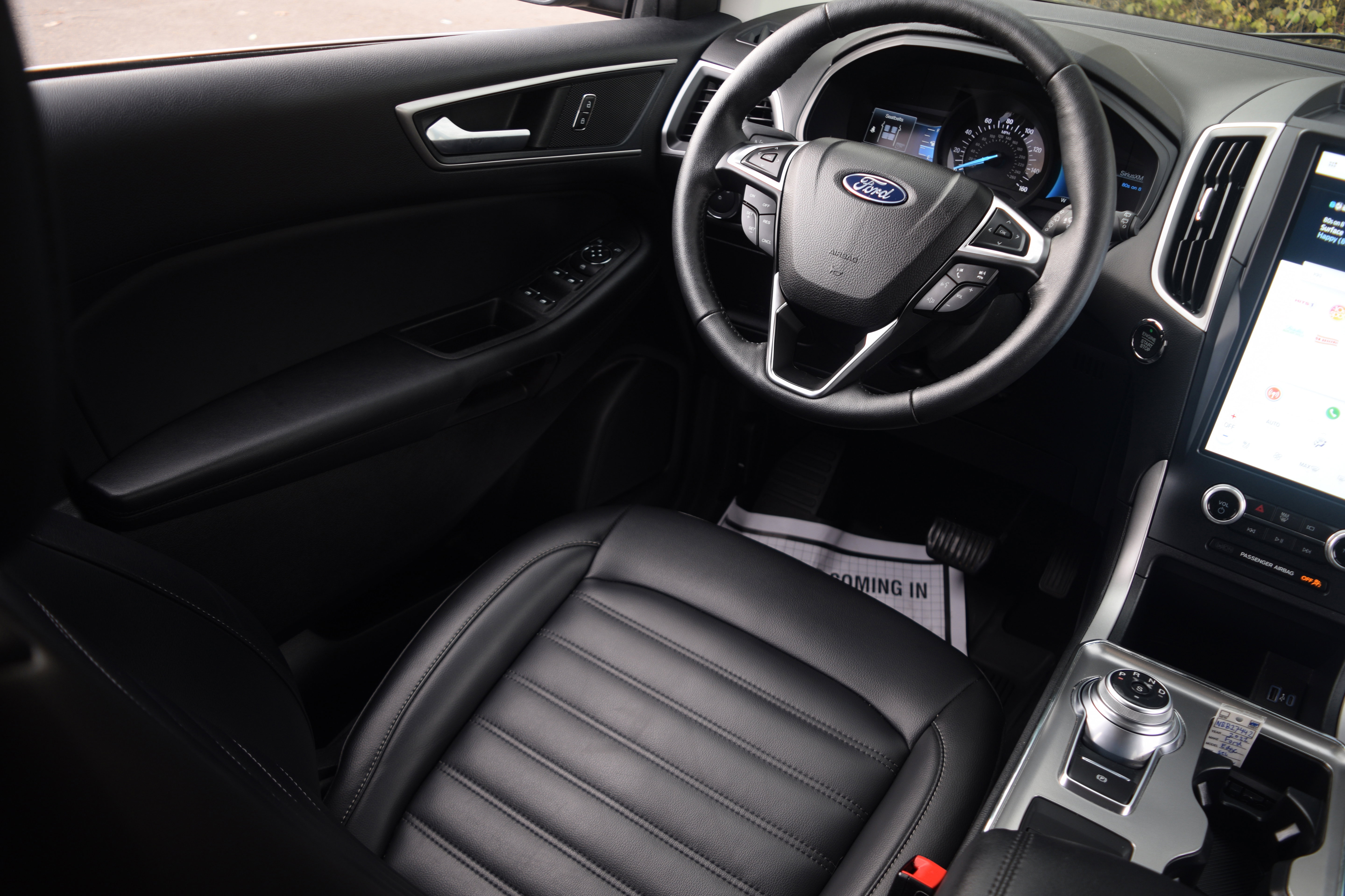 Used 2022 Ford Edge SEL w/ Convenience Package image 2