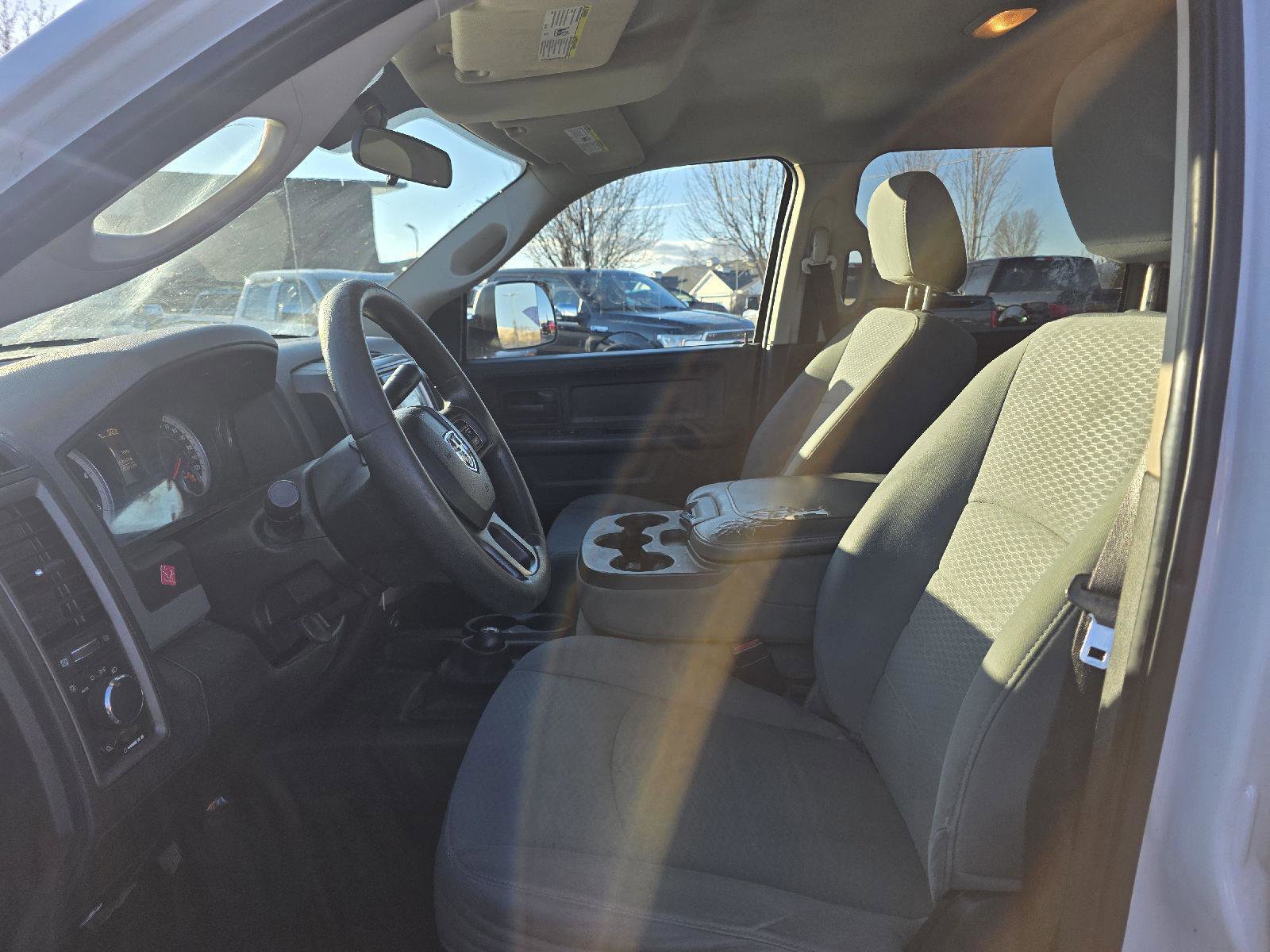 Used 2013 RAM 2500 Tradesman w/ Chrome Appearance Group AWD/4WD image 9