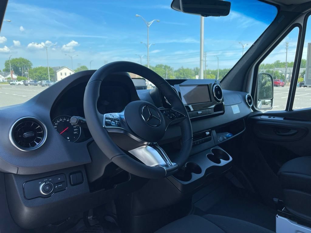 New 2026 Mercedes-Benz Sprinter 2500 image 13