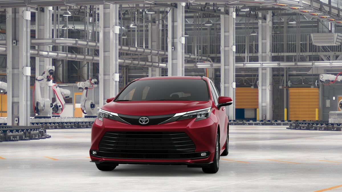 New 2026 Toyota Sienna XLE image 18