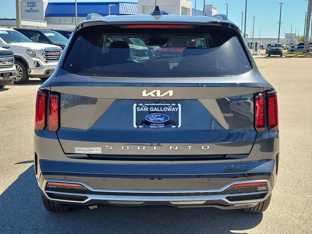 Used 2022 Kia Sorento S image 5