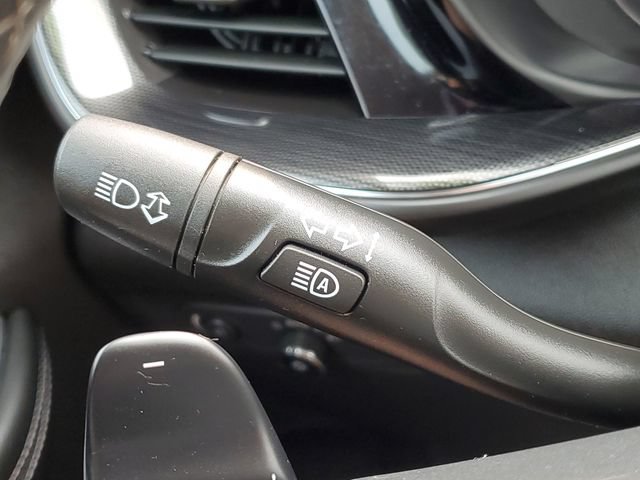 Used 2023 Buick Envision Essence FWD image 13