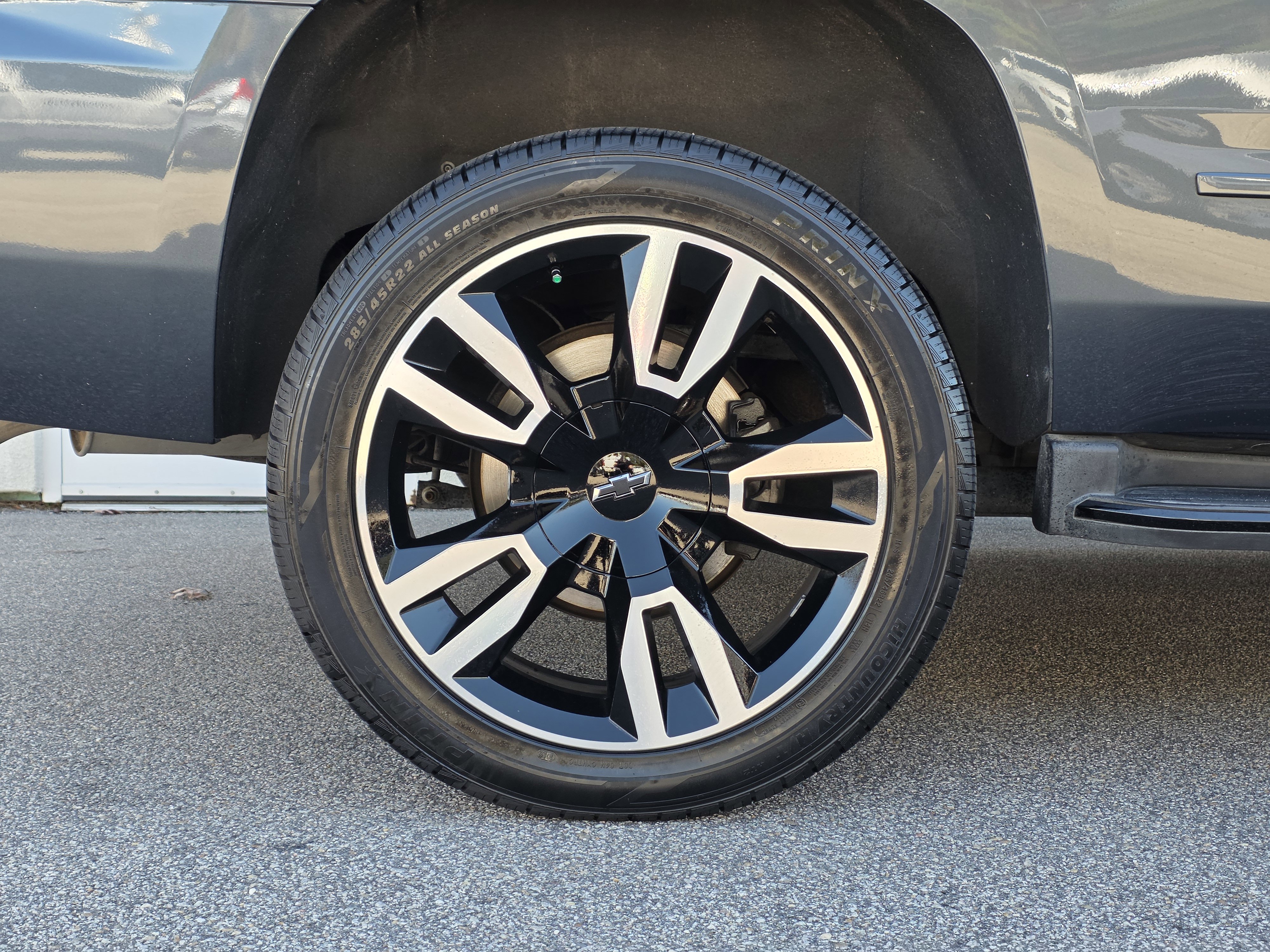 Used 2020 Chevrolet Tahoe Premier w/ RST 6.2L Performance Edition image 52