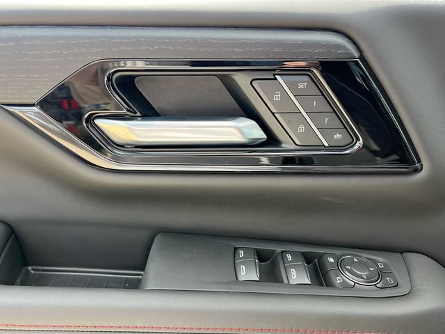 New 2026 GMC Yukon AT4 Ultimate AWD/4WD image 13