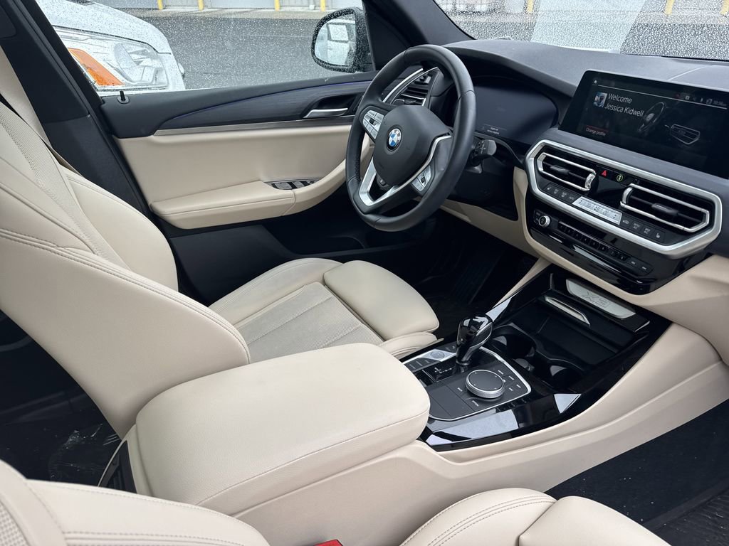Used 2022 BMW X3 xDrive30i w/ Convenience Package image 2