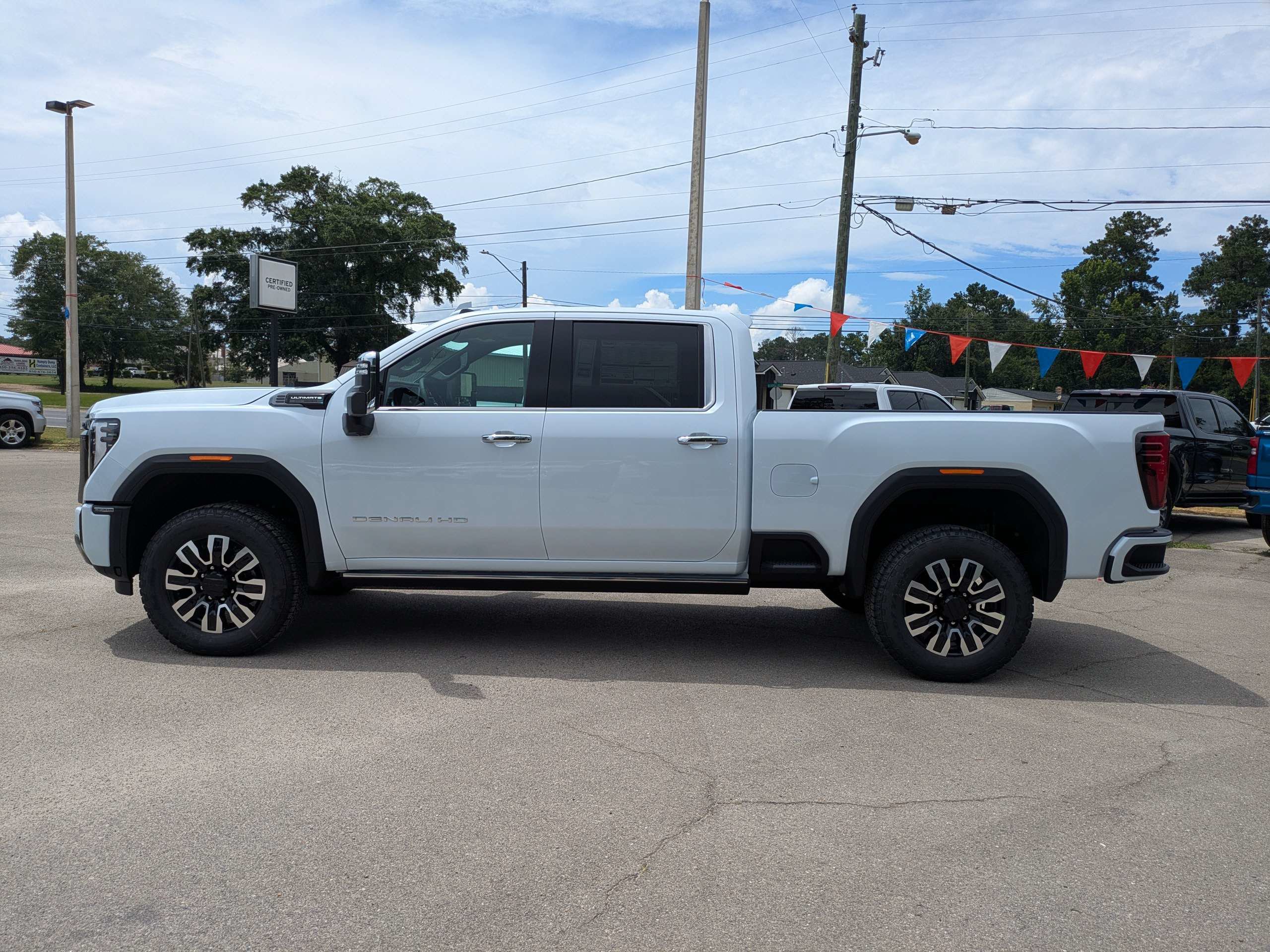 New 2026 GMC Sierra 2500 Denali Ultimate w/ Max Trailering Package AWD/4WD image 7