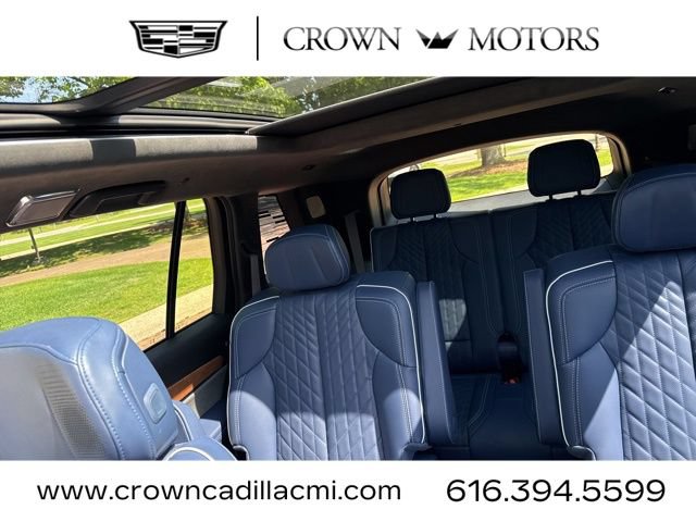 New 2026 Cadillac Vistiq Premium Luxury AWD/4WD image 31