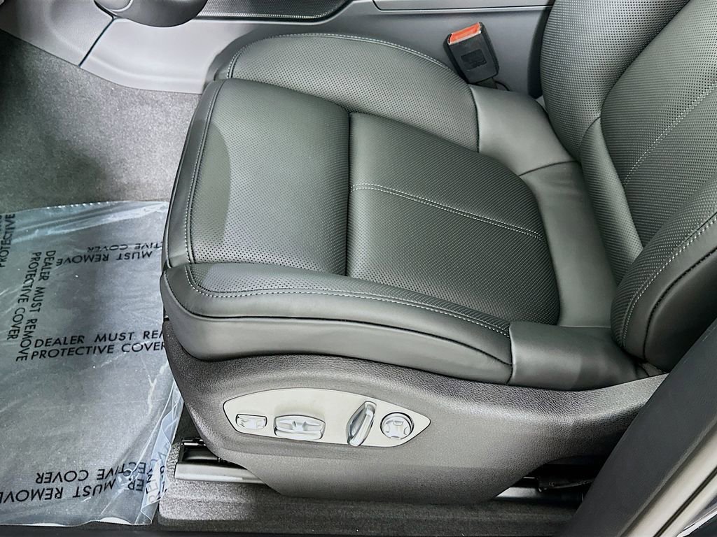 New 2026 Porsche Macan S image 22