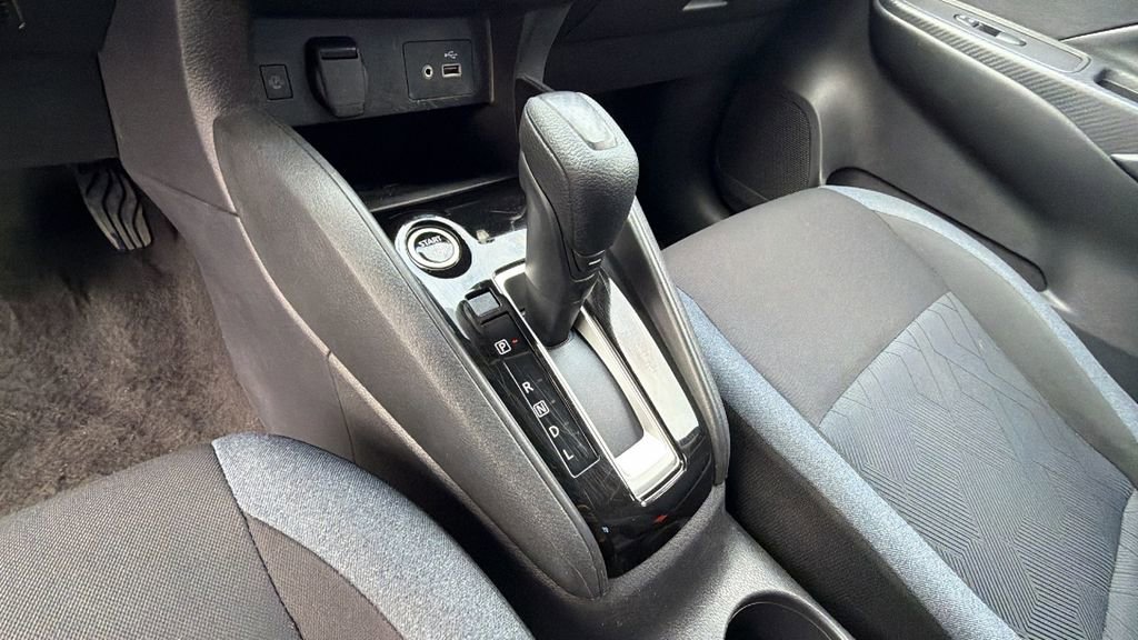 Used 2023 Nissan Versa SV image 24
