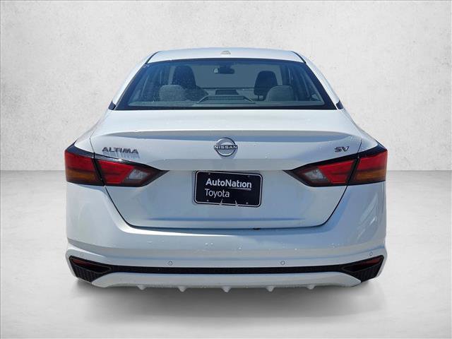 Used 2024 Nissan Altima 2.5 SV FWD image 6