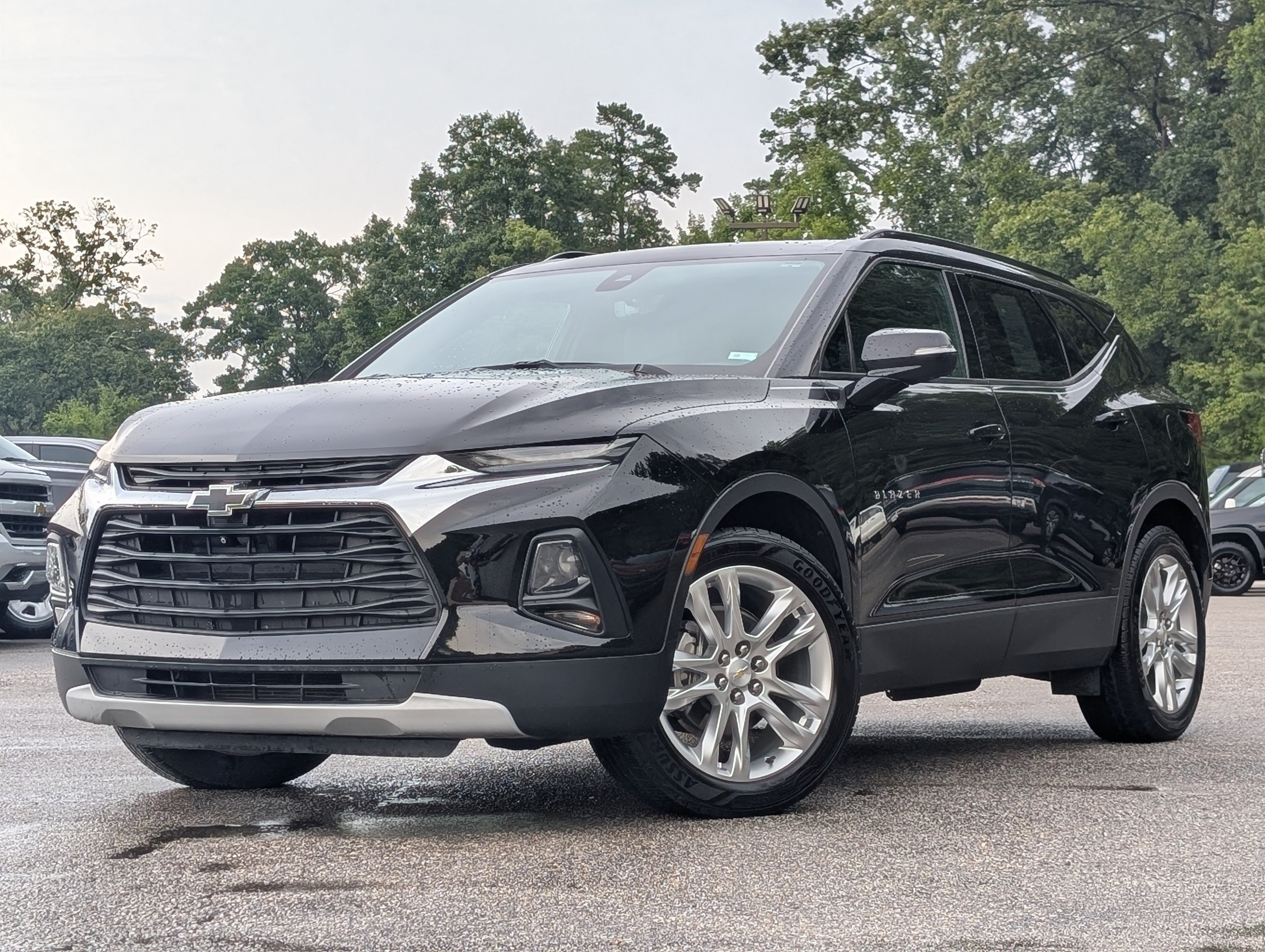 Used 2019 Chevrolet Blazer LT w/ Sun and Wheels Package FWD image 4