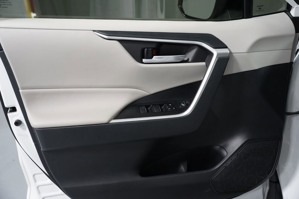 Certified 2024 Toyota RAV4 XLE Premium image 30