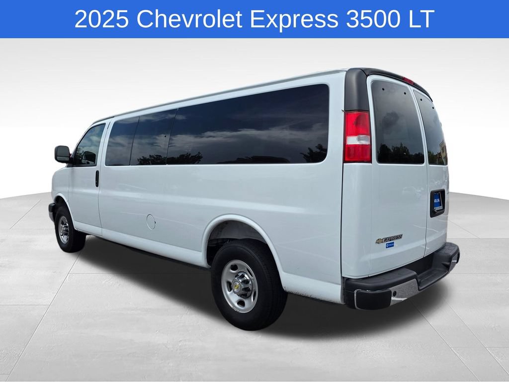 Used 2025 Chevrolet Express 3500 LT w/ LT Preferred Equipment Group RWD image 6