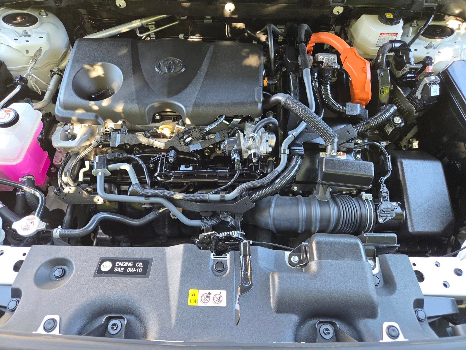 Used 2025 Toyota RAV4 XLE AWD/4WD image 27