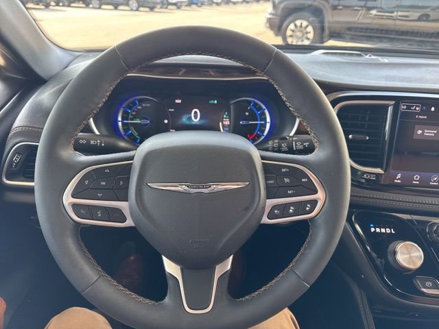 Used 2022 Chrysler Pacifica Pinnacle FWD image 11