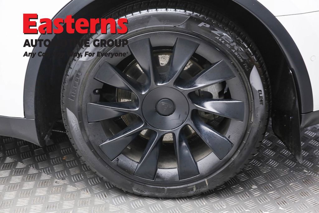 Used 2021 Tesla Model Y Long Range image 8