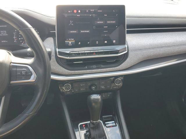 Used 2022 Jeep Compass Latitude w/ Sun and Sound Group AWD/4WD image 15