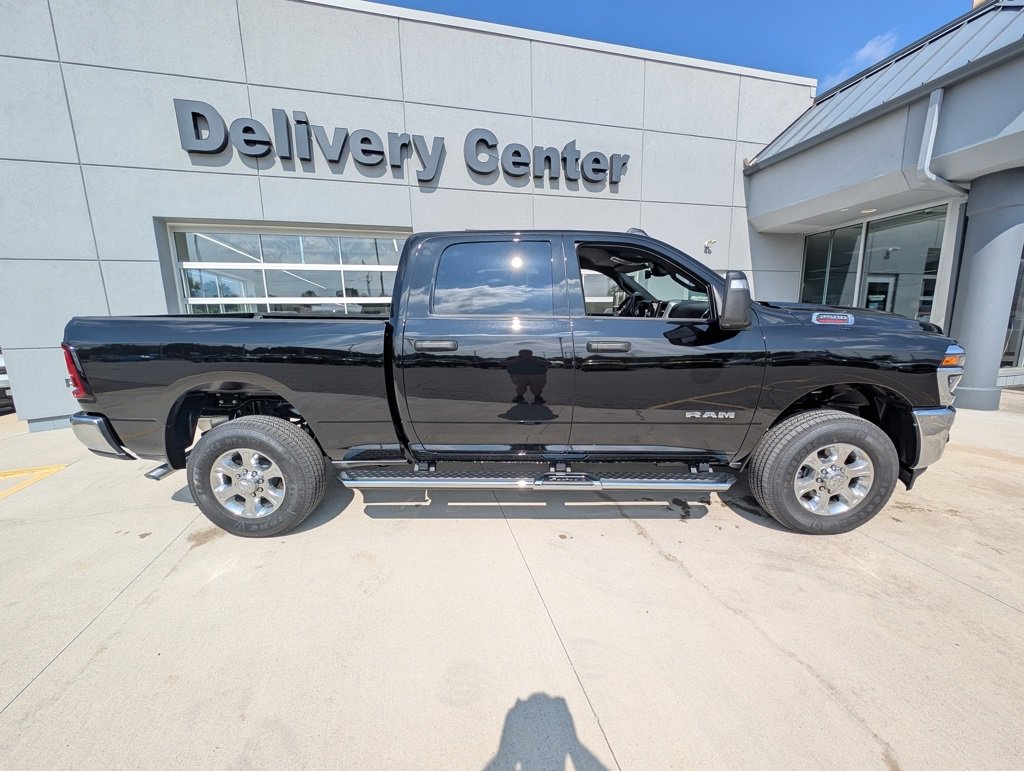 New 2025 RAM 2500 Big Horn image 4