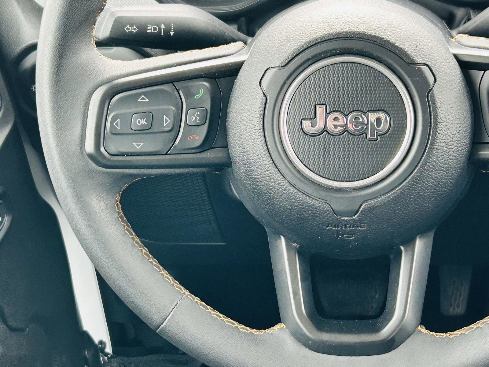 Used 2024 Jeep Wrangler Willys image 13
