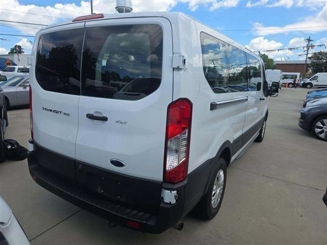 Certified 2022 Ford Transit 350 XLT RWD image 3