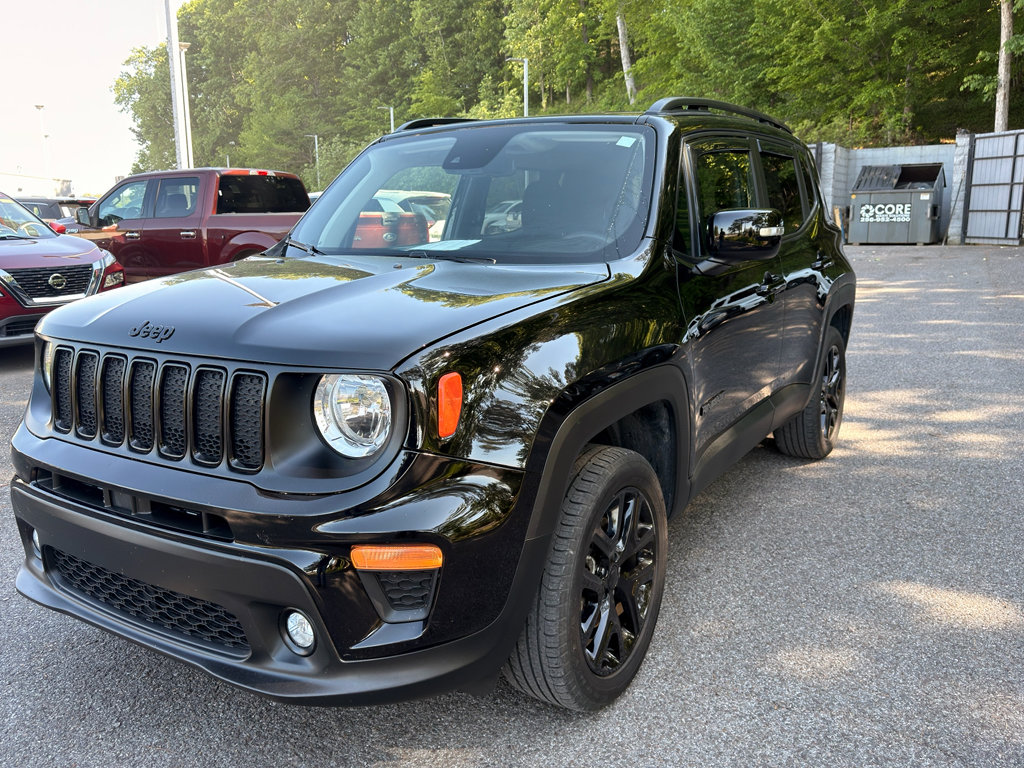 Used 2023 Jeep Renegade Altitude AWD/4WD image 8