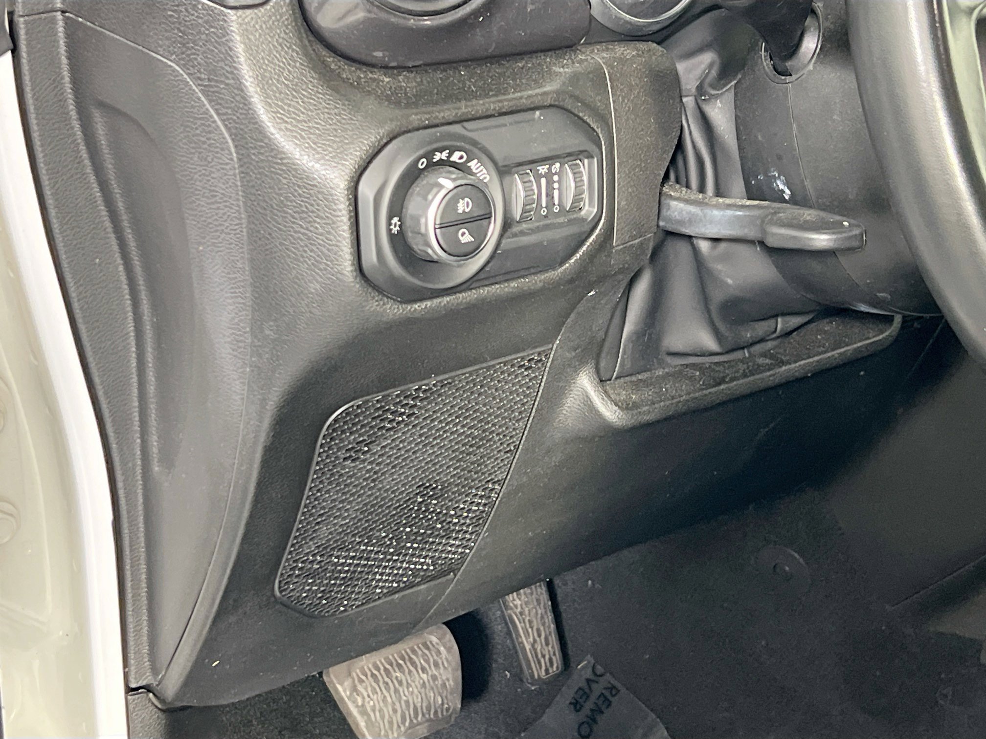 Used 2022 Jeep Gladiator Sport AWD/4WD image 10