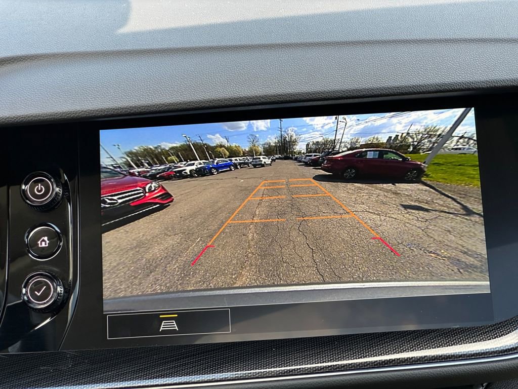 Used 2023 Buick Envision Essence w/ Sport Touring Package image 18