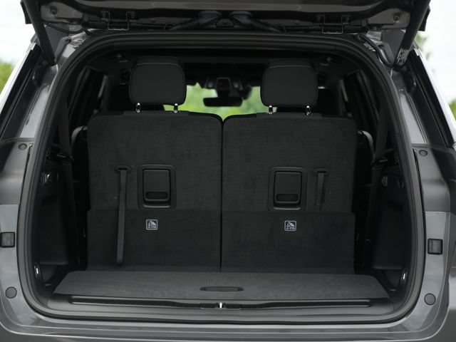 New 2026 Jeep Grand Cherokee L 4WD image 18