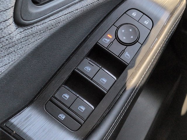 Certified 2023 Nissan Rogue SV FWD image 22