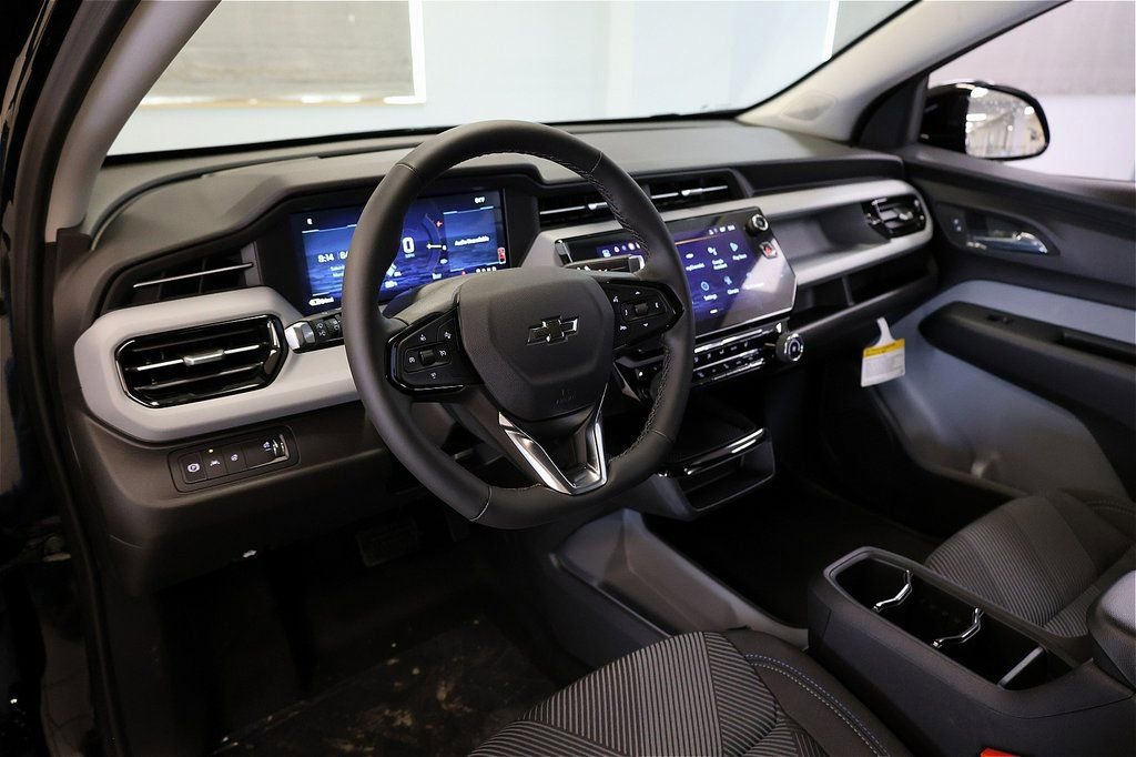 New 2027 Chevrolet Bolt LT w/ Comfort Package image 15