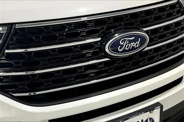 Used 2021 Ford Explorer XLT w/ Equipment Group 202A image 32