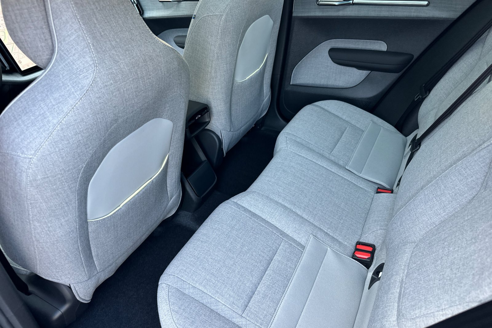 New 2026 Volvo EX30 Ultra w/ Protection Package Premier AWD/4WD image 9