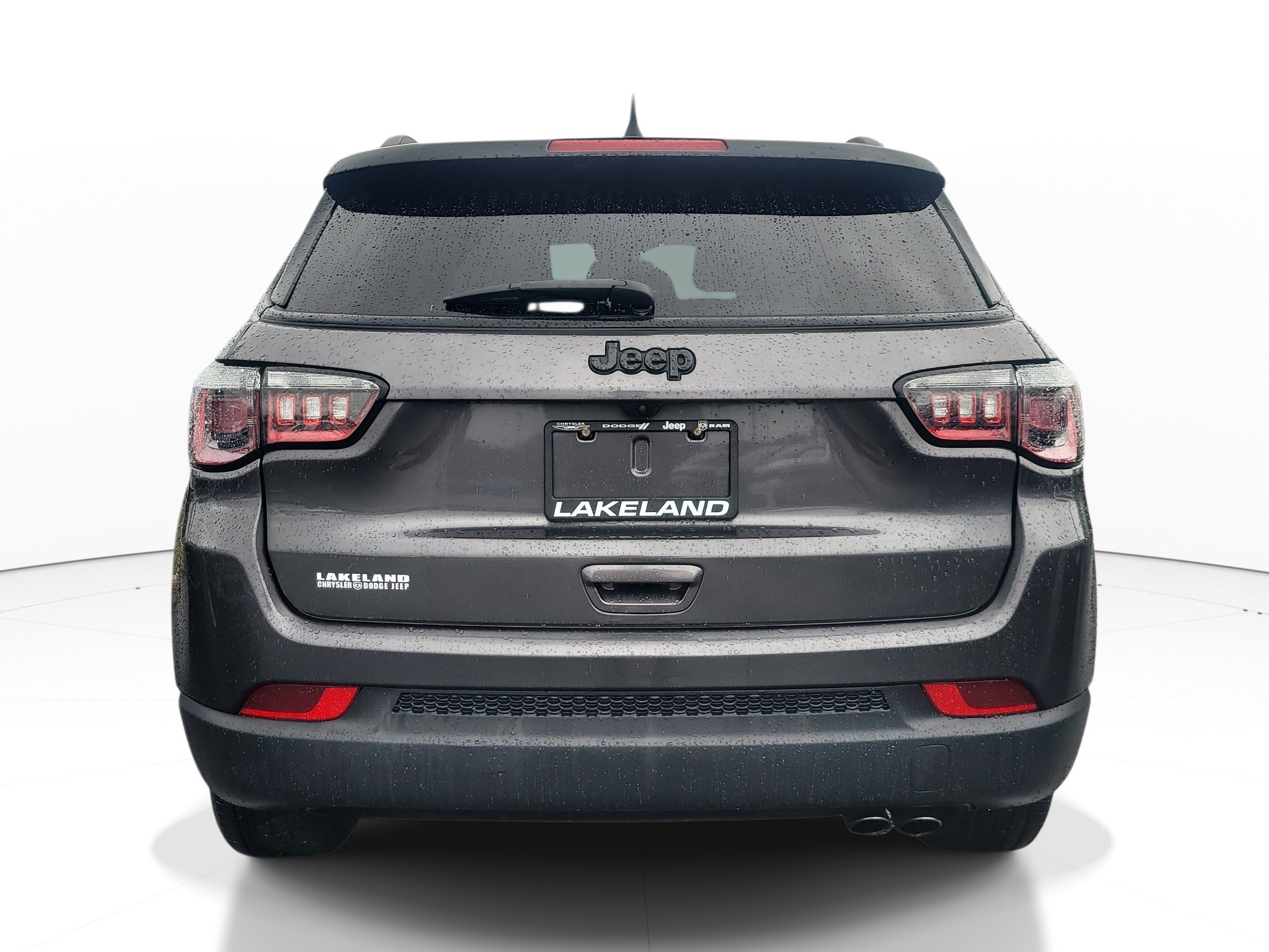 Used 2022 Jeep Compass Latitude FWD image 5