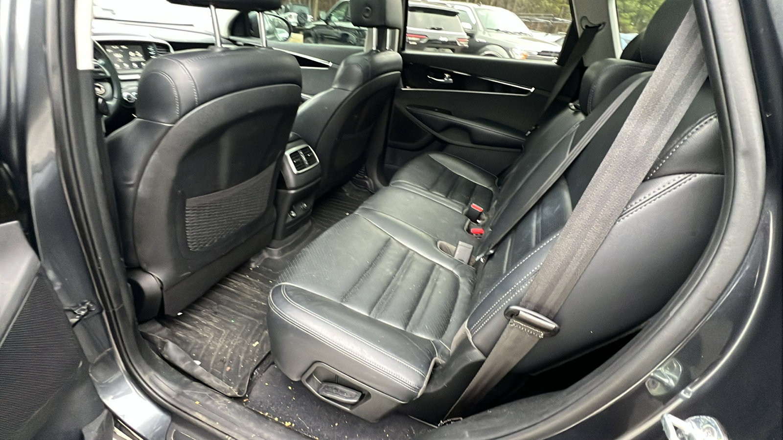 Used 2019 Kia Sorento EX image 26