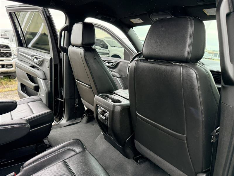 Used 2022 GMC Yukon XL Denali w/ Max Trailering Package AWD/4WD image 18