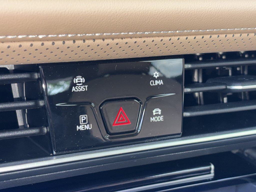New 2026 Volkswagen Atlas Cross Sport SEL R-Line AWD/4WD image 6