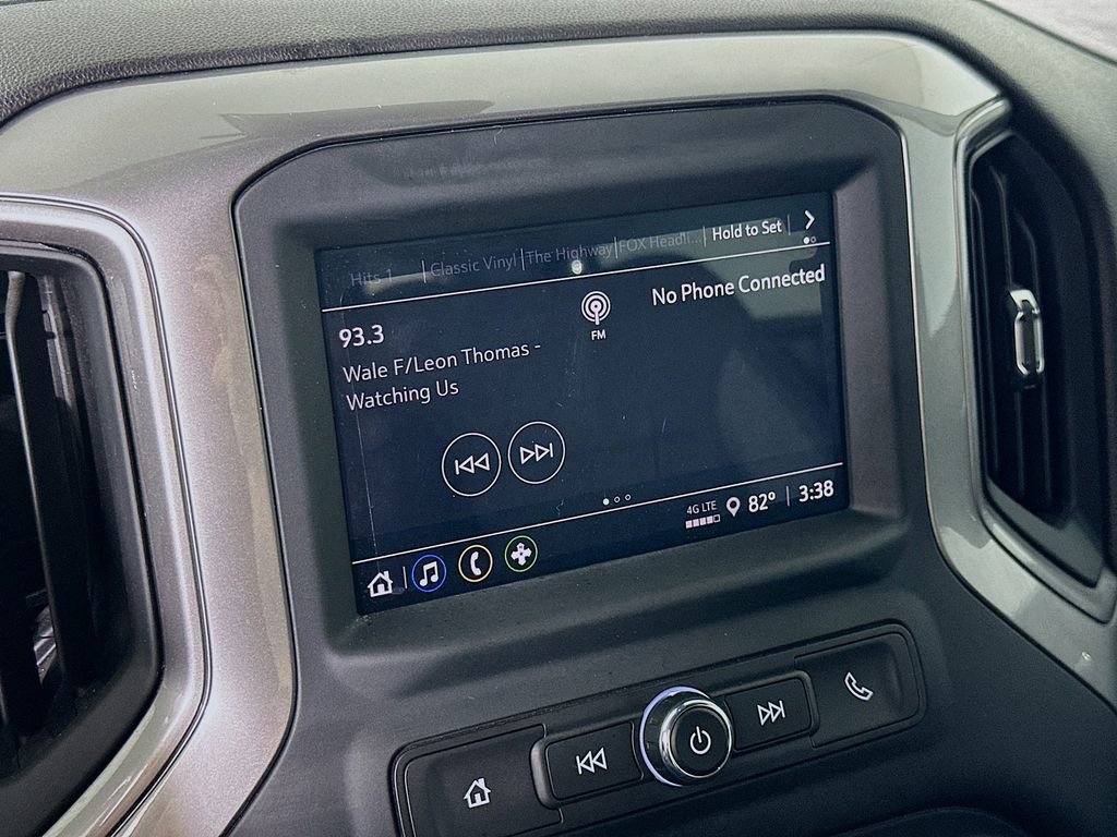 Used 2024 Chevrolet Silverado 1500 Custom image 23