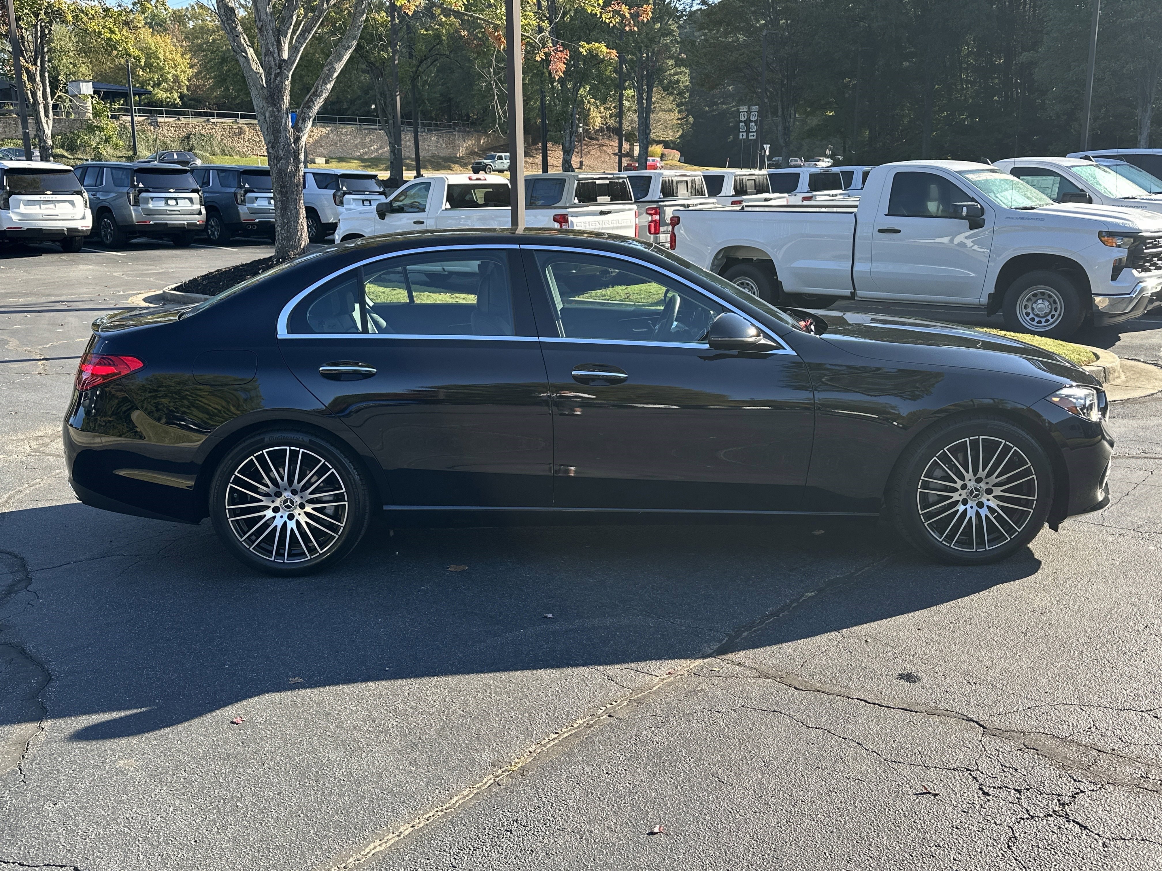 Used 2022 Mercedes-Benz C 300 Sedan image 4