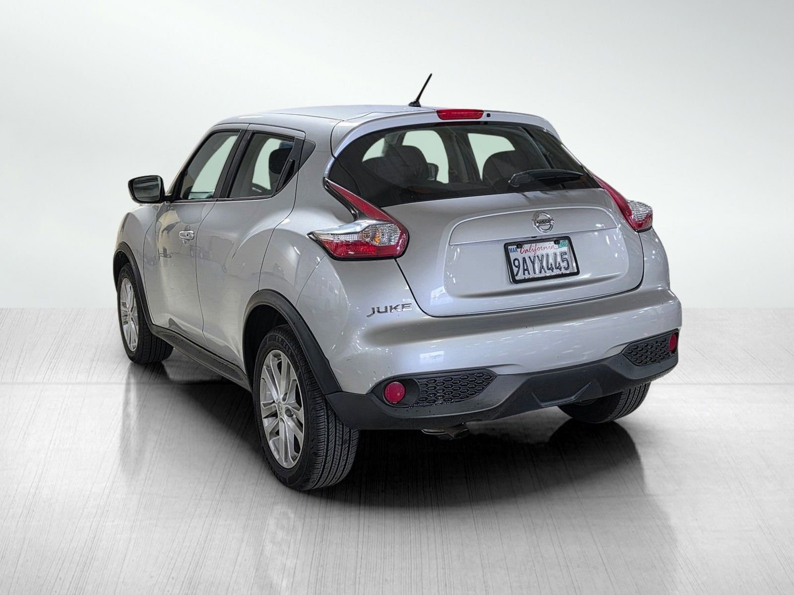 Used 2016 Nissan Juke S image 5